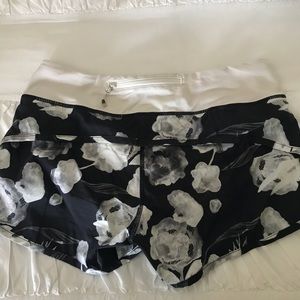 Lulu lemon shorts